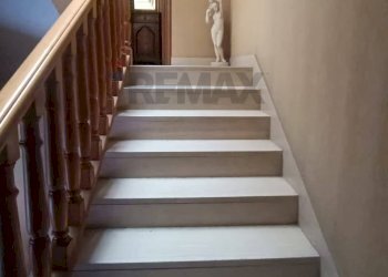 Scale - Casa indipendente Corso Cardinale Parente
 
104, Casalnuovo Monterotaro - foto 7