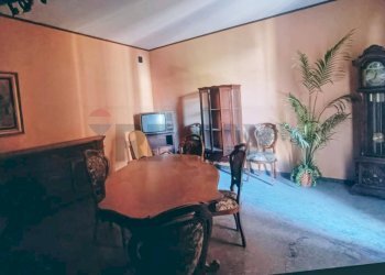 Sala da pranzo - Casa indipendente Corso Cardinale Parente
 
104, Casalnuovo Monterotaro - foto 10