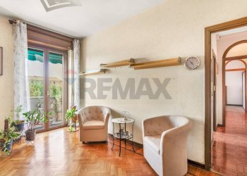 Soggiorno - Three-room apartment Piazzale Vincenzo Cuoco
 
4, Milano - photo 18