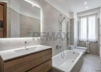 Bagno - Three-room apartment Piazzale Vincenzo Cuoco
 
4, Milano - photo 26