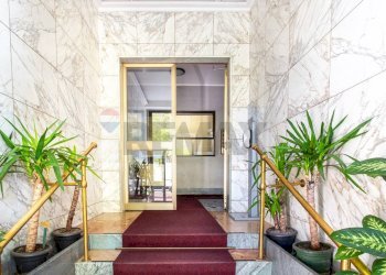 Ricezione / Lobby - Three-room apartment Piazzale Vincenzo Cuoco
 
4, Milano - photo 35
