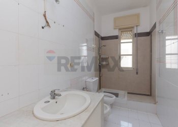 Bagno - Quadrilocale Via Sicilia
 
78, Siracusa - foto 24