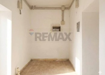 Stanza vuota - Locale Commerciale Vico Santo Spirito di Palazzo, Napoli - foto 5