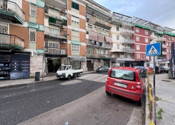 Edificio all\'aperto - Appartamento Napoli - foto 2
