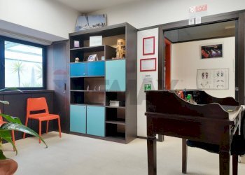 Soggiorno - Ufficio Via Del Consorzio
 
2, Falconara Marittima - foto 1