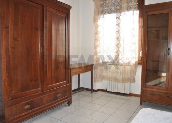 Camera / camera da letto - Three-room apartment Via B. Antelami
 
52, Salsomaggiore Terme - photo 17