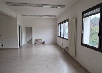 Foto 3 - Ufficio Via San Pier Tommaso
 
18, Bologna - foto 3