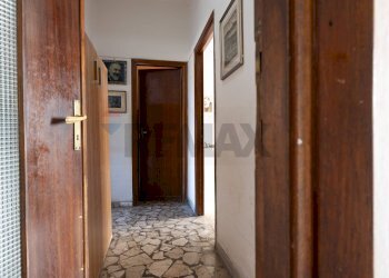 Hall / corridoio - Attic Viale Dante Aligheri
 
12, Sassari - photo 44