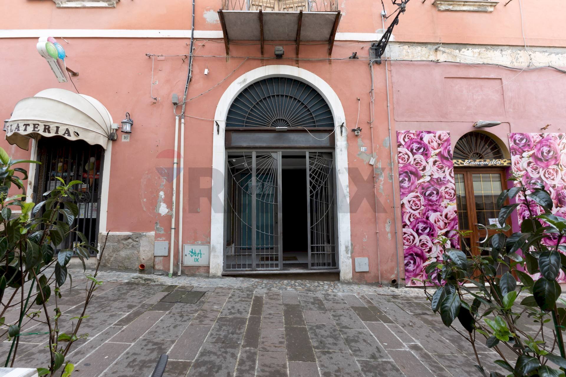 Edificio all\'aperto - Locale Commerciale Via Torre Tonda
 
18, Sassari - foto 3