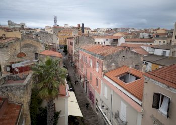 Edificio all\'aperto - Locale Commerciale Via Torre Tonda
 
18, Sassari - foto 1