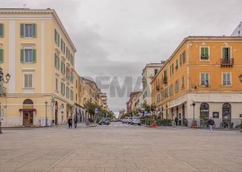 Edificio all\'aperto - Ufficio Piazza d'Italia
 
23, Sassari - foto 8