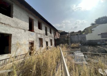 Edificio all\'aperto - Rustico Castellanza - foto 14