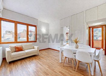 Sala da pranzo - Trilocale Via Moise' Loria
 
62, Milano - foto 2