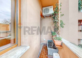 Balcone - Trilocale Via Moise' Loria
 
62, Milano - foto 18