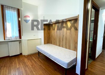 Camera / camera da letto - Three-room apartment Via Moise' Loria
 
62, Milano - photo 13