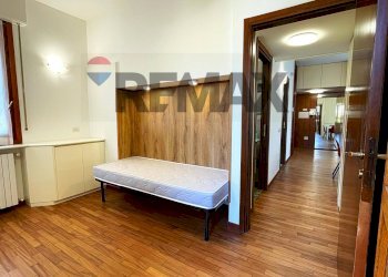 Camera / camera da letto - Three-room apartment Via Moise' Loria
 
62, Milano - photo 15