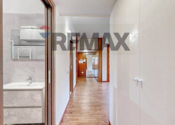 Hall / corridoio - Three-room apartment Via Moise' Loria
 
62, Milano - photo 35