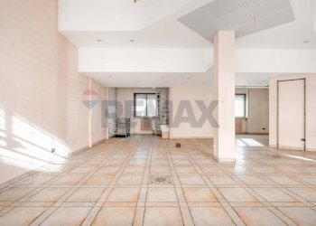 Stanza vuota - Shop Busto Arsizio - photo 4