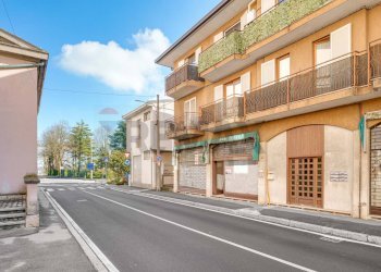 Edificio all\'aperto - Shop Busto Arsizio - photo 19