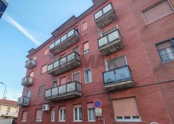 Edificio all\'aperto - Bilocale VIA GRAN SASSO
 
2, Rozzano - foto 13