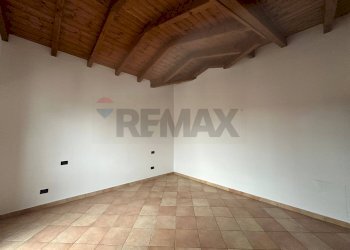 Stanza vuota - Trilocale VIA PACE
 
6, Fagnano Olona - foto 8