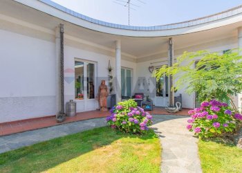 Casa all\'aperto - Villa VIA DELL'ARTIGIANATO
 
20, Ferno - foto 3