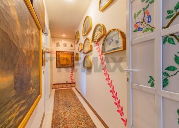 Hall / corridoio - Villa VIA DELL'ARTIGIANATO
 
20, Ferno - foto 25