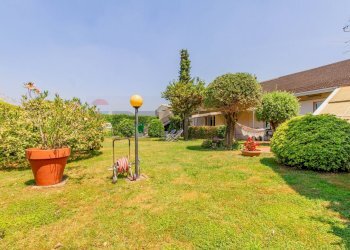 Giardino - Villa VIA DELL'ARTIGIANATO
 
20, Ferno - foto 37