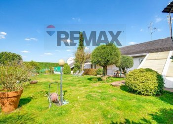 Giardino - Villa VIA DELL'ARTIGIANATO
 
20, Ferno - foto 55