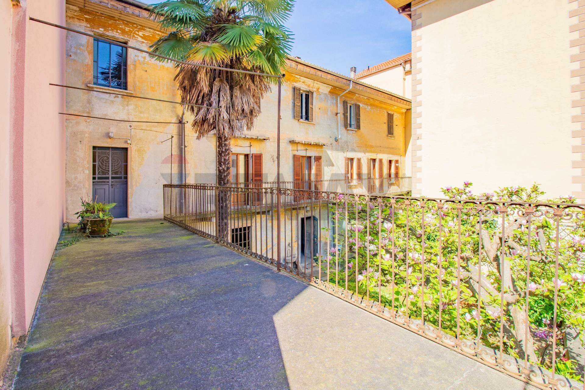 Casa all\'aperto - Casa semi indipendente Piazza Cacciami
 
3, Grignasco - foto 1