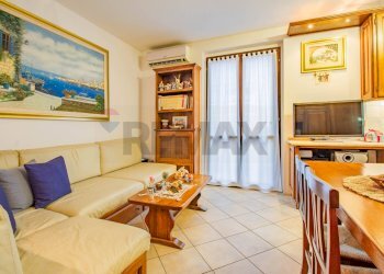 Sala da pranzo - Villa Bifamiliare Via Concordia
 
7, San Vittore Olona - foto 9