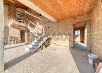 Non correlato - Villa Via sega
1160, San Giorgio in Bosco - photo 14