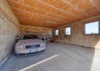 Parcheggio - Villa Via sega
1160, San Giorgio in Bosco - photo 28