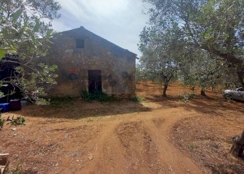 Casa all\'aperto - Terreno agricolo contrada Mortaro
 
snc, Partinico - foto 1