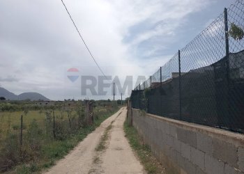 Edificio all\'aperto - Terreno agricolo contrada Mortaro
 
snc, Partinico - foto 8