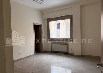 Foto 12 - Ufficio Via XXIV Maggio
 
9, Reggio di Calabria - foto 12