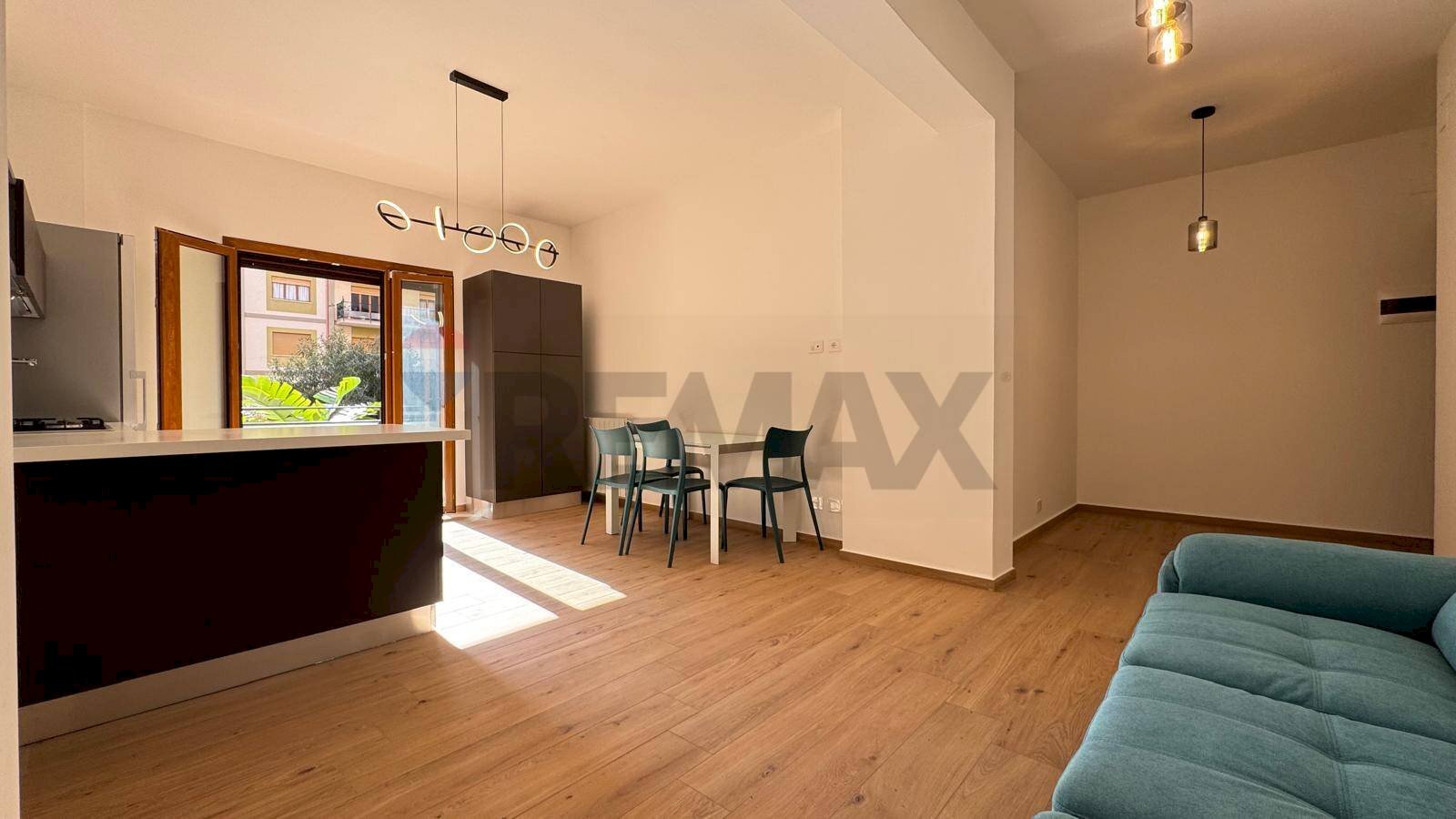 Sala da pranzo - Three-room apartment Via val di mazara
 
38, Palermo - photo 2