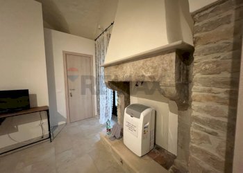 Camera / camera da letto - Quadrilocale Largo Baresa
 
11, Venosa - foto 12