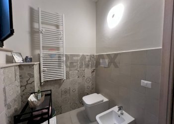 Bagno - Quadrilocale Largo Baresa
 
11, Venosa - foto 16