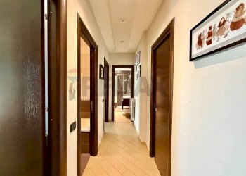 Hall / corridoio - Trilocale VIA CONSOLARE CAMPANA
 
291, Villaricca - foto 31