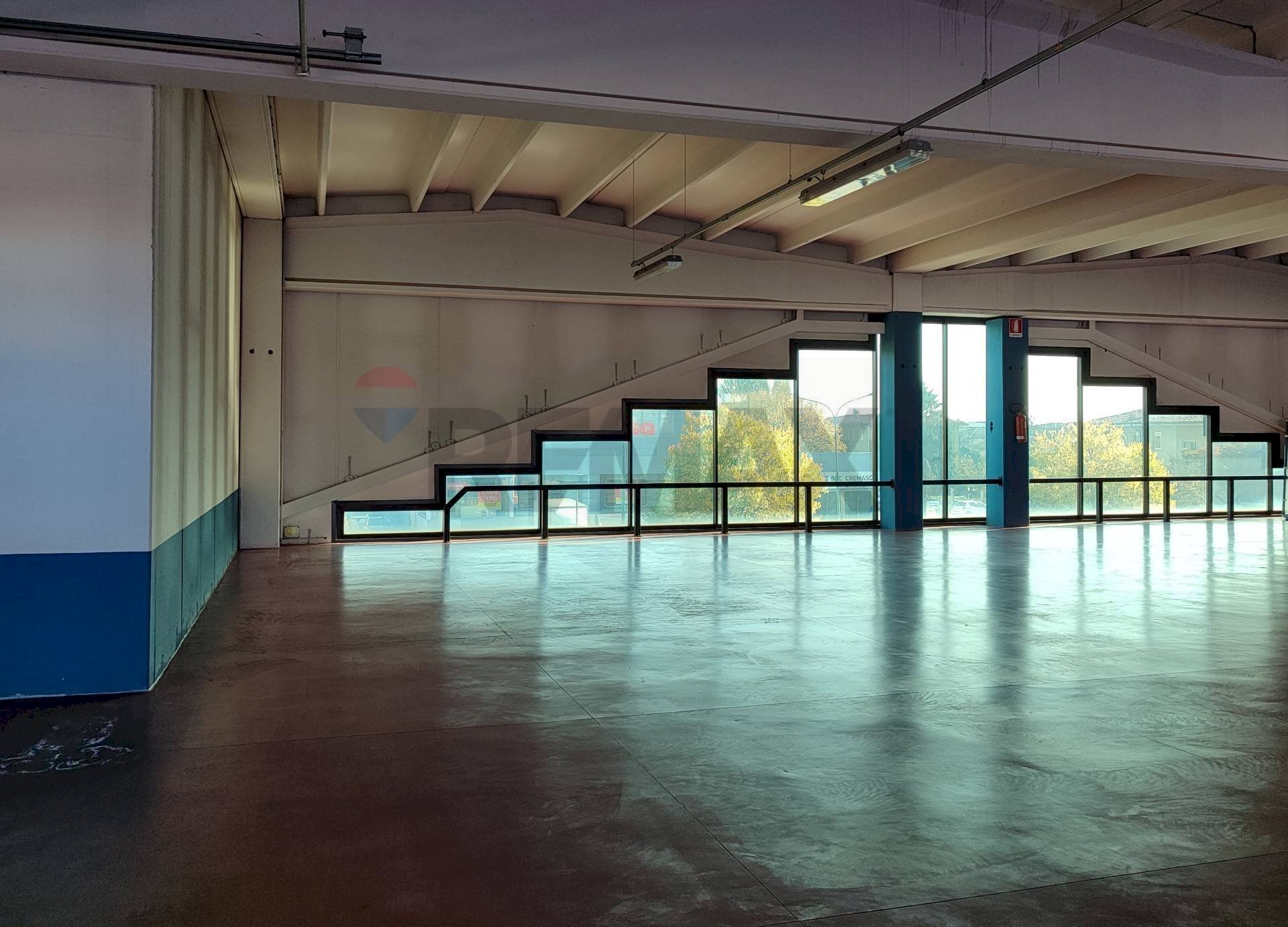 Stanza vuota - Commercial Premises Viale della Repubblica
 
2, Porto Mantovano - photo 2