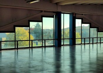 Stanza vuota - Commercial Premises Viale della Repubblica
 
2, Porto Mantovano - photo 1