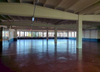 Parcheggio - Commercial Premises Viale della Repubblica
 
2, Porto Mantovano - photo 5