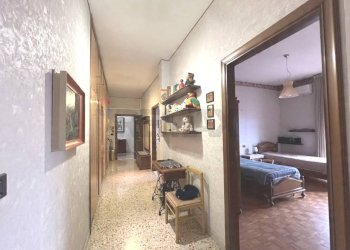 Hall / corridoio - Appartamento corso bucci
 
37, Campobasso - foto 8