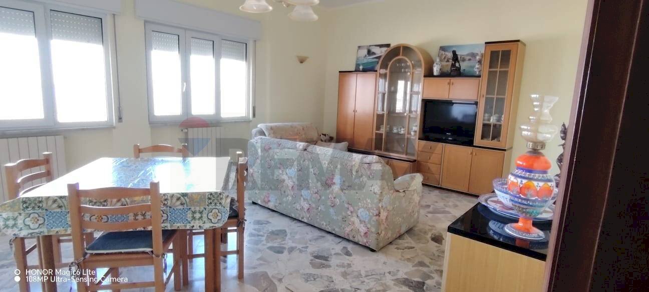 Sala da pranzo - Apartment via liberta
 
159, Termini Imerese - photo 2