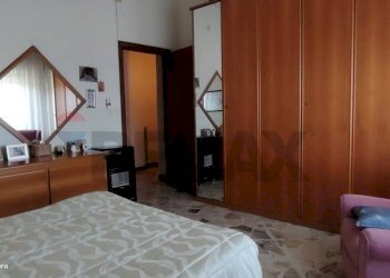 Camera / camera da letto - Appartamento via liberta
 
159, Termini Imerese - foto 14