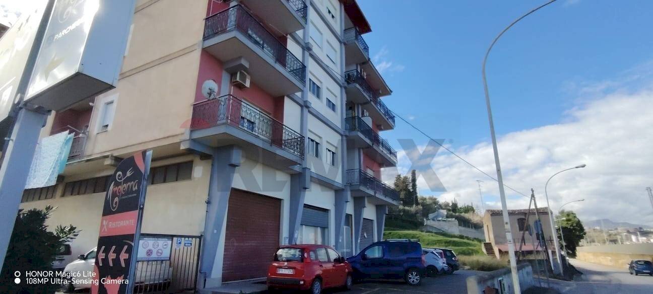 Edificio all\'aperto - Locale Commerciale via liberta
 
159, Termini Imerese - foto 1