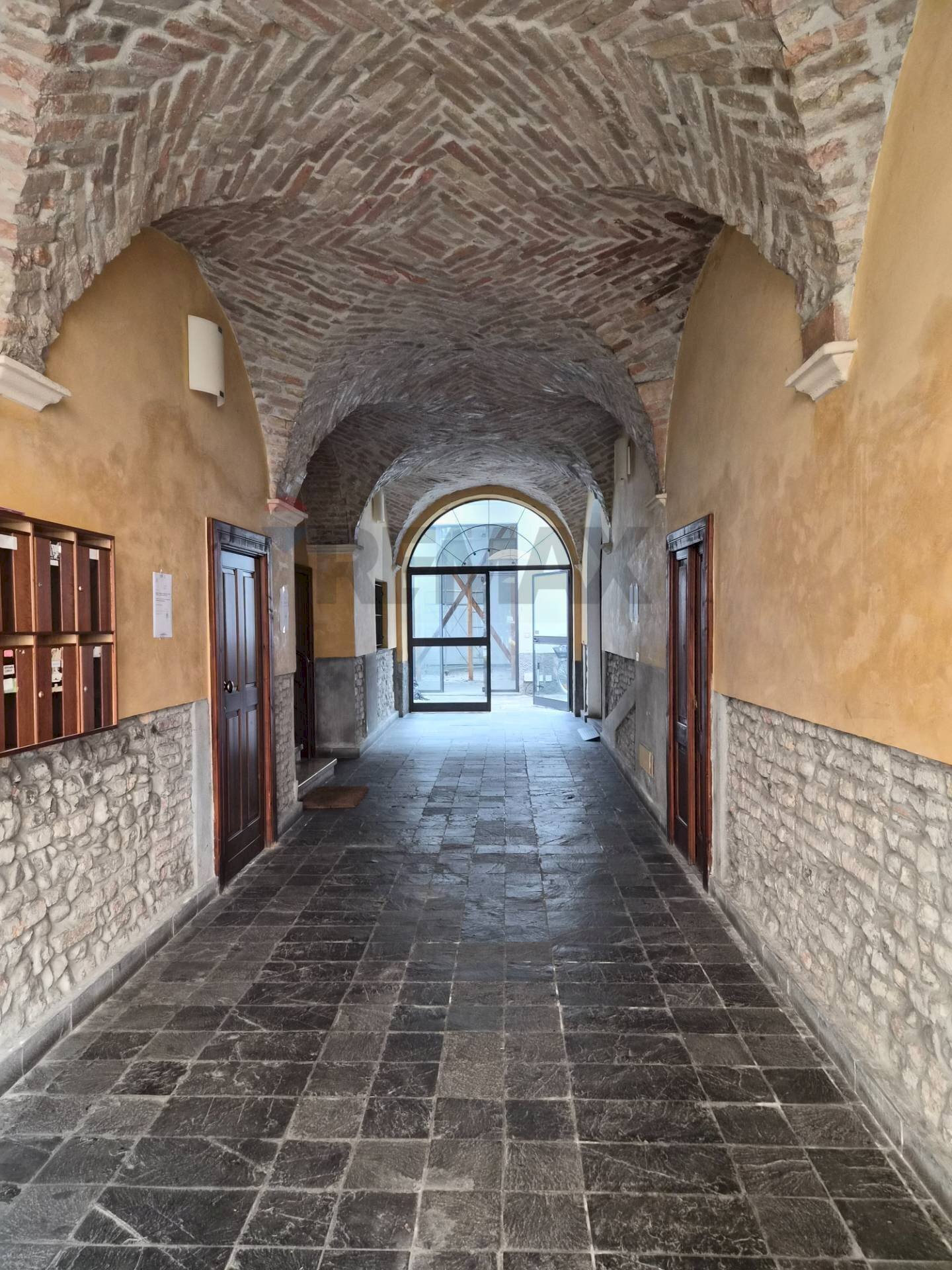 Ricezione / Lobby - Loft Via Imbriani
 
58, Parma - photo 1