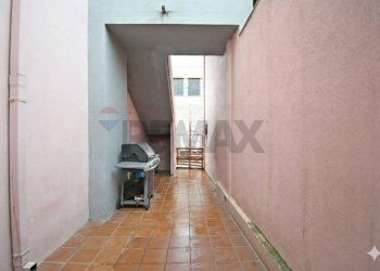 Hall / corridoio - Two-room apartment Via della Libertà
 
34, Soleminis - photo 3