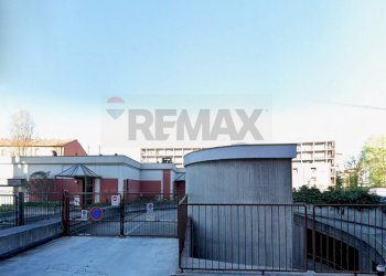 Edificio all\'aperto - Box Via Luigi Bianchi D'espinosa
 
2, Milano - photo 1